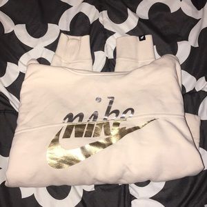 Cropped Nike hoodie💗